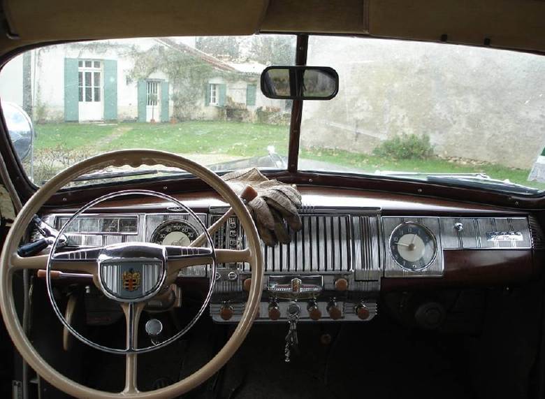1948 Dodge Custom Sedan 4dr